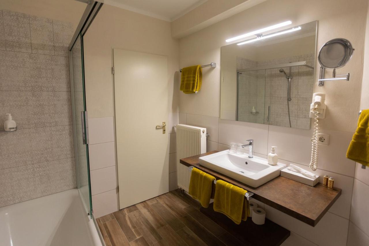 Landhotel Gillenfelder Hof Zewnętrze zdjęcie